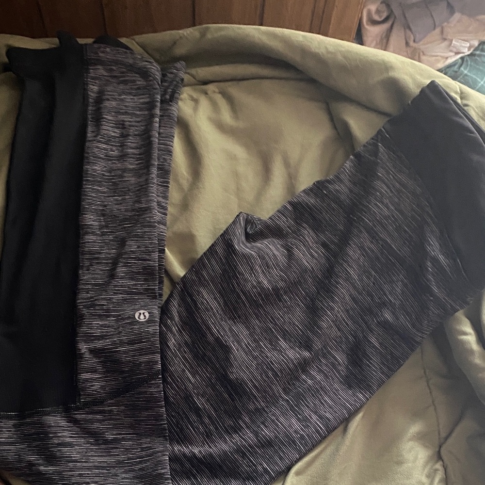 Lululemon Black and Gray Leggings